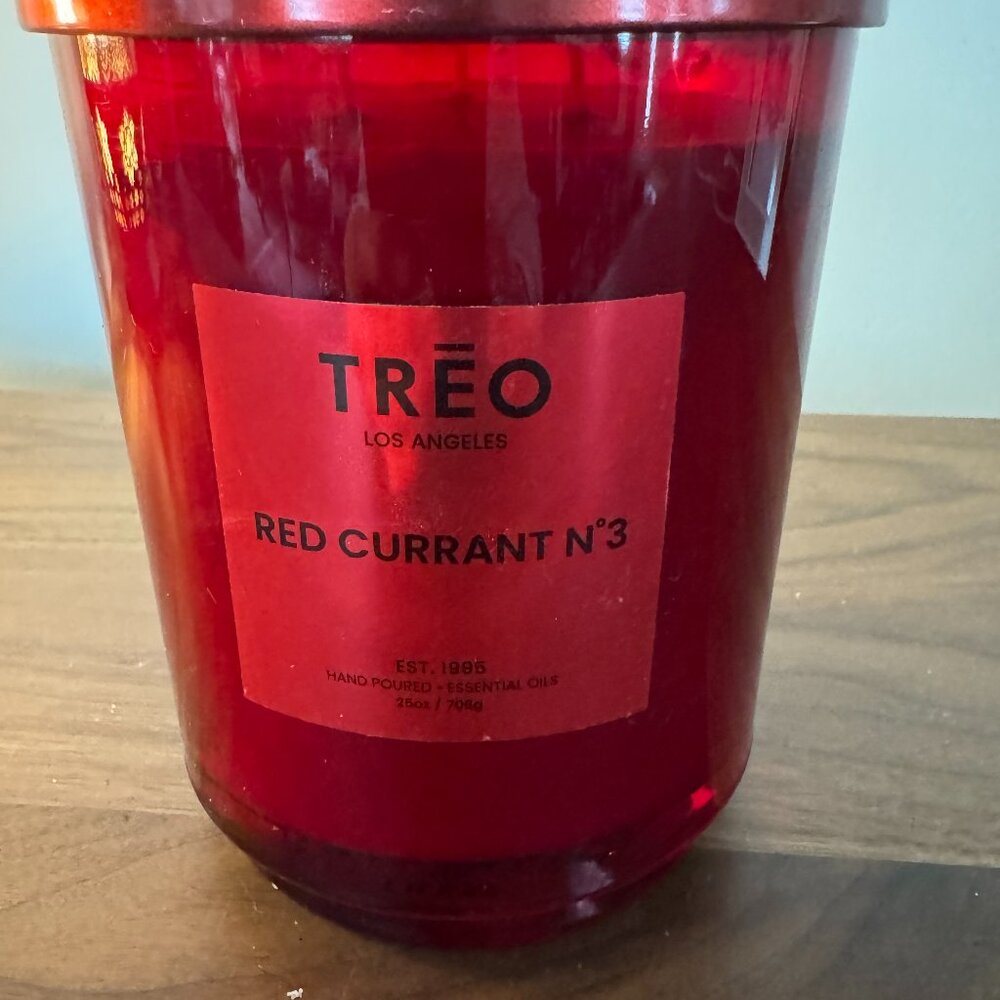 TREO Los Angeles RED CURRANT N”3 WICK HAND POURED CANDLE 25 oz in glass Jar with